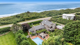 523 Old Montauk Hwy, Montauk, NY 11954