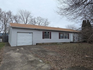 18 Hunt Dr, Sabina, OH 45169