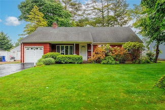 1427 Dartmouth St, North Baldwin, NY 11510