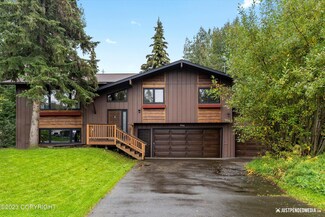 17742 Teklanika Dr, Eagle River, AK 99577