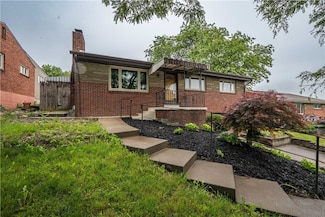 126 Woodhall Dr, Pittsburgh, PA 15236