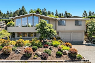 6730 82nd Ave SE, Mercer Island, WA 98040