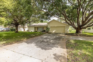12709 Clock Tower Pkwy, Hudson, FL 34667