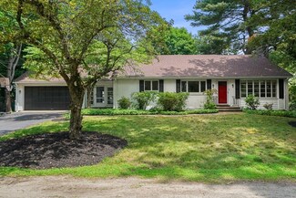 470 Quinobequin Rd, Waban, MA 02468