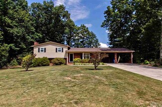 1082 Graham St, Claremont, NC 28610