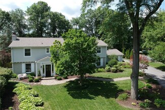 6301 Landborough Dr S, Indianapolis, IN 46220