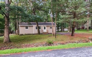 120 Slaymaker Rd, Milford, PA 18337