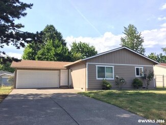 4783 Regal Dr NE, Salem, OR 97301
