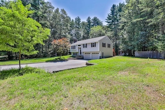 76 Groton Rd, Nashua, NH 03062