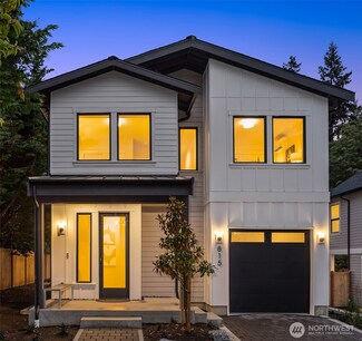 815 18th Ave W, Kirkland, WA 98033
