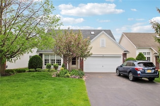 10 Killeen Dr, Fairport, NY 14450