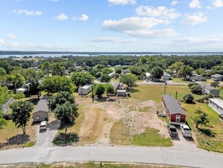 1524 Pelican Dr N, Azle, TX 76020