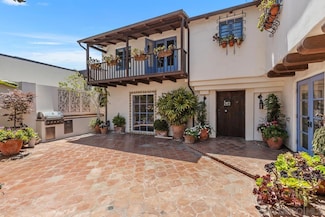 7728 Ludington Place, La Jolla, CA 92037