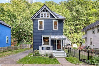 12 River Rd, Sewickley, PA 15143