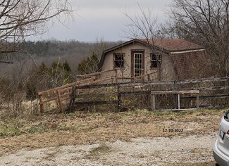 547 Bayless Rd, California, KY 41007