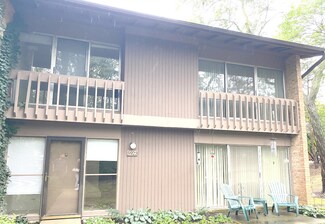5923 Oakwood Dr Unit 141H, Lisle, IL 60532