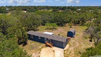 57 W Bob White Dr, Somerset, TX 78069