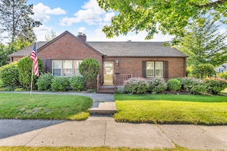 1915 S West Ave, Jackson, MI 49203