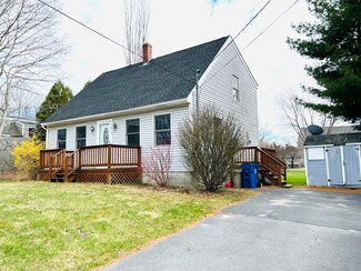 1413 Riverside St, Portland, ME 04103