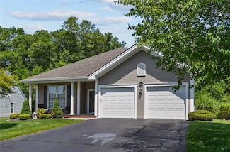 19 Cambridge Cir, Smithfield, RI 02917