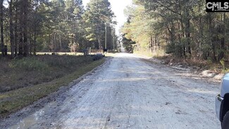 1458 Meadowview Ln, Lugoff, SC 29078