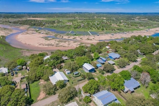 122 Ridge Dr, Spicewood, TX 78669
