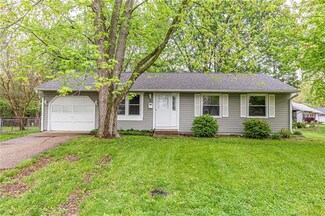 10 Bittersweet Ct, Whiteland, IN 46184