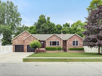 5652 N Lake Dr Unit 28, Kimball, MI 48074