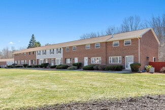 24 Oakridge Dr Unit 24, Londonderry, NH 03053