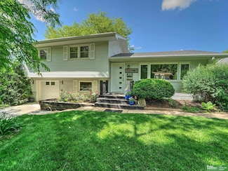 8708 Fowler Ave, Omaha, NE 68134