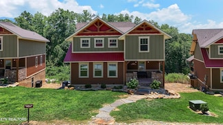 919 Whittlers Way, Gatlinburg, TN 37738