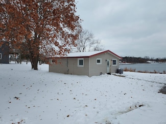 980 Marr Lake Rd, Onsted, MI 49265