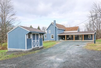 2610 River Rd, Castleton On Hudson, NY 12033