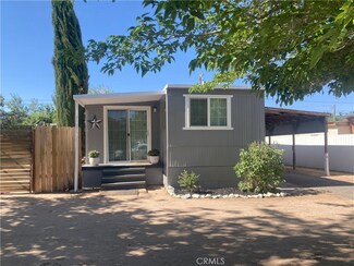 19056 Westlawn St, Hesperia, CA 92345