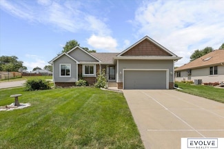 400 Fleetwood Dr, Papillion, NE 68133
