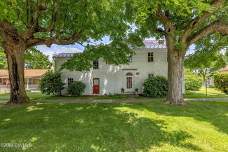 216 W 3rd St, Bloomsburg, PA 17815