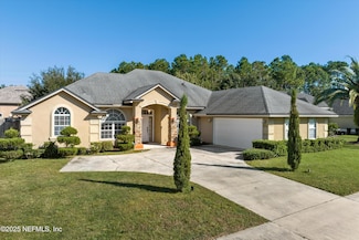 129 Lake Run Blvd, Jacksonville, FL 32218