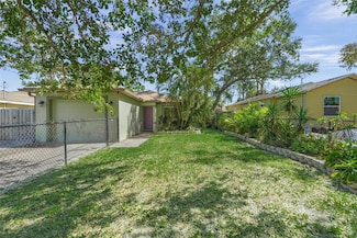 214 Patterson Ave, Osprey, FL 34229