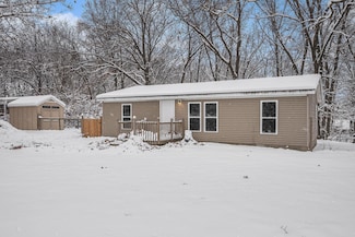29394 Jewells Dr, Lawton, MI 49065