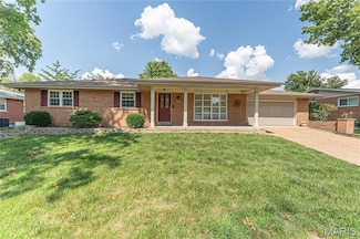 837 Camborne Dr, Saint Louis, MO 63125