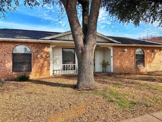 2918 Fair Meadow Dr, Garland, TX 75044