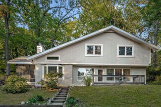 49109 Perkins Blvd, New Buffalo, MI 49117