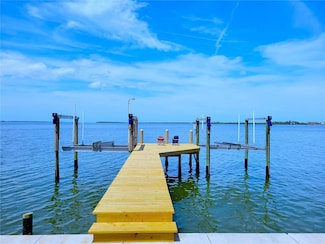 4823 Arlington Rd, Palmetto, FL 34221