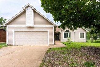 122 W Hamilton Ave, Eau Claire, WI 54701