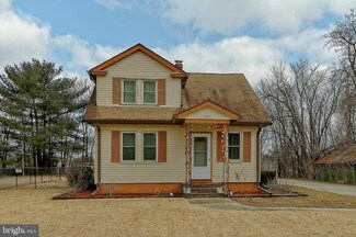 104 E Atlantic Ave, Minotola, NJ 08341