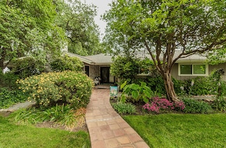 3670 S Newmark Ave, Sanger, CA 93657