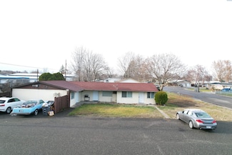 3211 W John Day Ave, Kennewick, WA 99336
