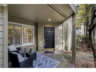 5061 Foothills Dr Unit B, Lake Oswego, OR 97034