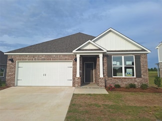 5001 Tea Rose Dr, Montgomery, AL 36116