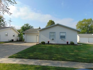 1108 Motz St, Saint Marys, OH 45885